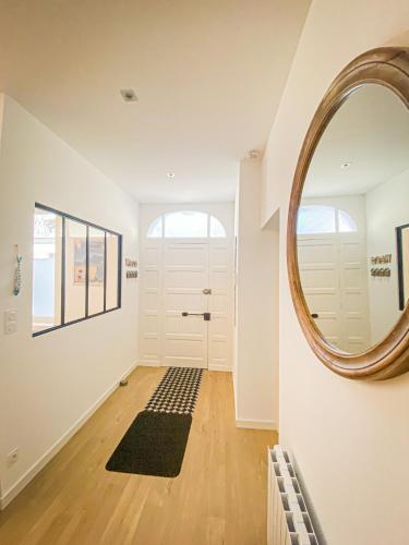 APT bord de Mer, hypercentre Dinard, Parking prive in ดีนาร์