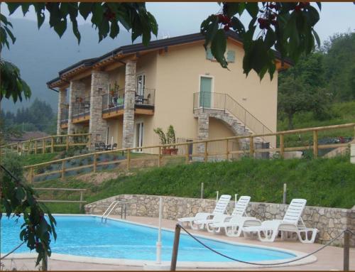  Casale di Pegol, Pension in Tignale