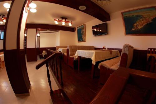 Restaurant, Hotel Akre in Kavarna