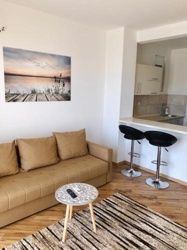 Studio with Sea View image 8