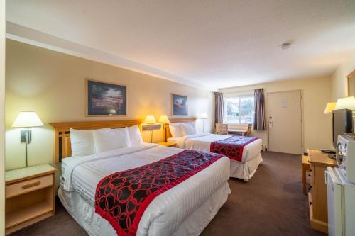 Canadas Best Value Desert Inn & Suites Cache Creek