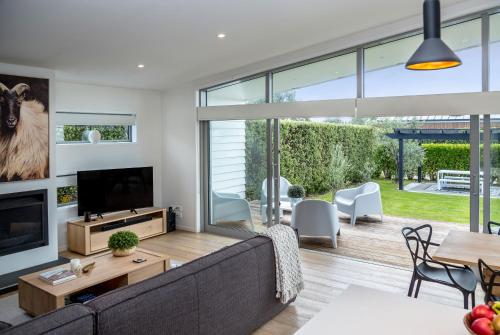 Number 35, Martinborough (photo 11)