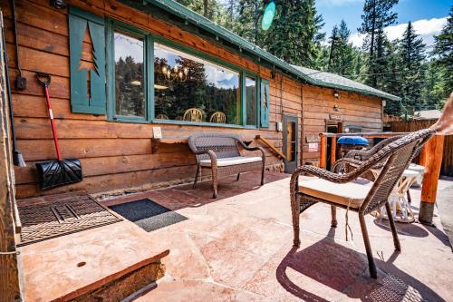 Colorado Bear Creek Cabins in Evergreen