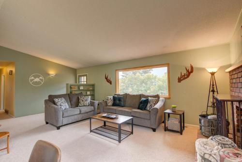 *Home Away From Home Cabin in the Mountains* thumb 3