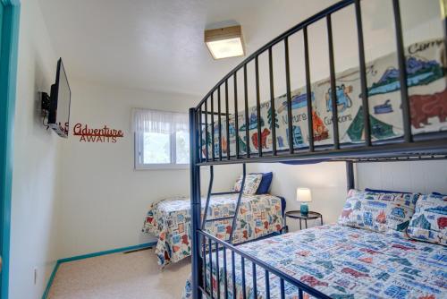 *Home Away From Home Cabin in the Mountains* in Cascade-Chipita Park, USA