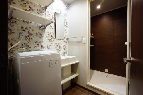 Rona Hotel