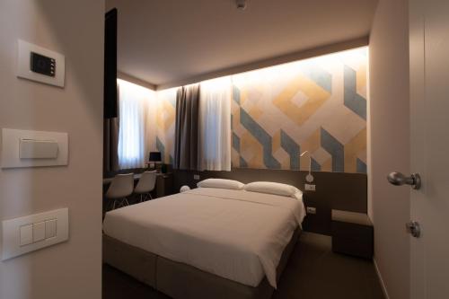 . Zeta T Rooms