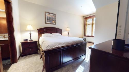 Solstice 4 2-Bedroom Condo