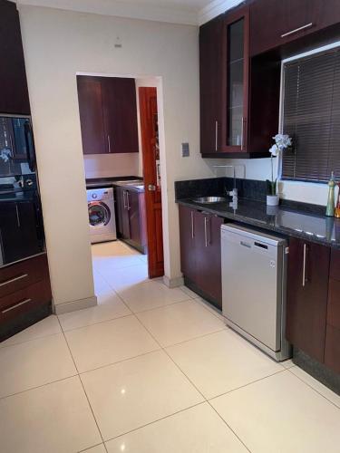 virtuve, Hush Guest House in Northam