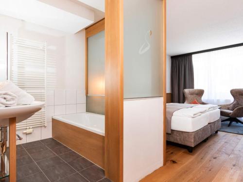 2 bedrooms, 3 beds