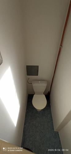 ห้องน้ำ, ROOM IN TREBON in เทรบอน