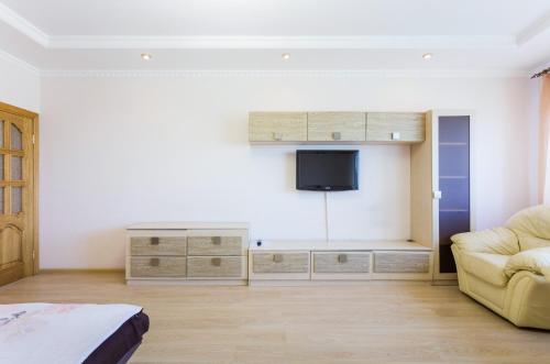 Cozy one-bedroom apartment on the left bank - image 8