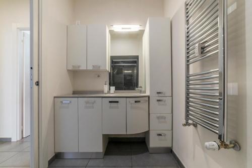 Porta Pia & Villa Torlonia Apartment with Balcony - main image