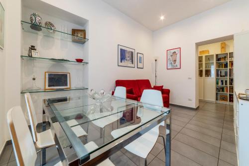 GuestHost - Porta Pia & Villa Torlonia Apartment with Balcony