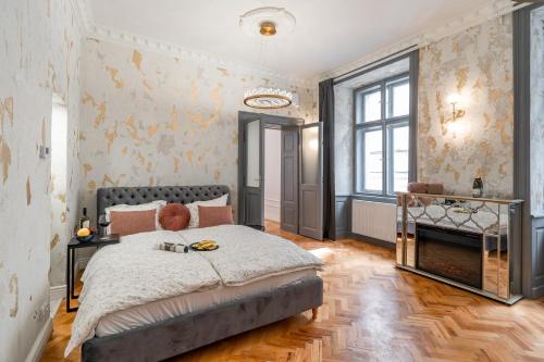 Emperor Castle View Suite, Прага (фото 6)