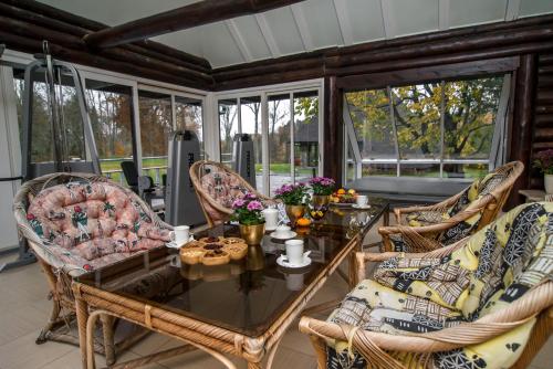 Spa, Kid's House in Kandava