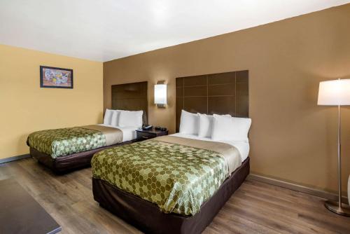Double Room with Two Double Beds - Smoking