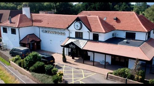 Crowwood Hotel And Alba Restaurant