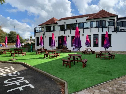 Garden, Halo Crowwood Hotel Glasgow in North Glasgow