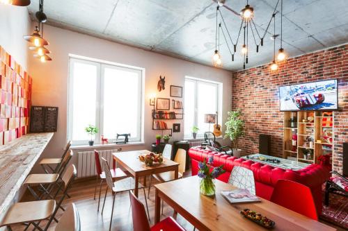 Club Hostel RED - image 2