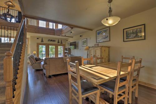 Mountain Chic Frisco Condo with Decks and Stunning View - image 8