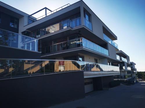 Apartament SZWEDZKA - garaż podziemnym , dostęp 24h code , duży taras 30m