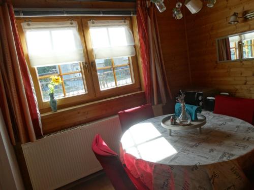 設施, Haus am Mühlenberg (Haus am Muhlenberg) in 格羅斯克魯茨/哈維爾