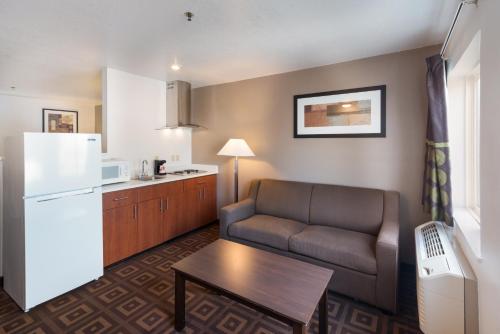 مطبخ, Quality Inn & Suites Kennewick Tri-Cities in كينيويك