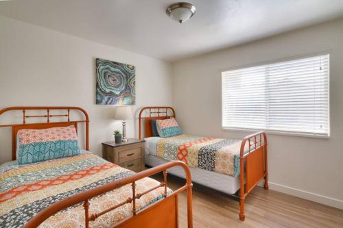 6L Top Floor RedCliff Condo, Pool & Hot Tub thumb 3