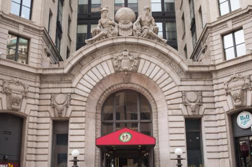 Kimpton Hotel Monaco Baltimore Inner Harbor, an IHG Hotel
