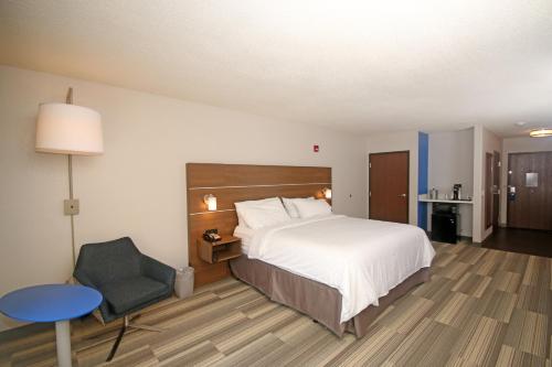 Holiday Inn Express Troutville-Roanoke North, an IHG Hotel