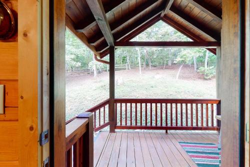 Creekside Escape - image 4