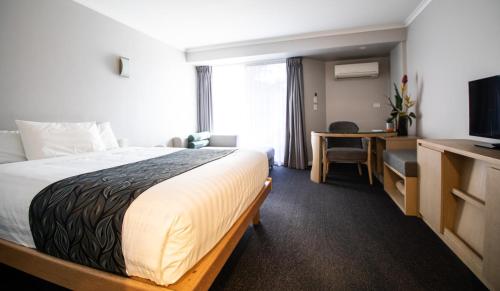 Madison Capital Executive Apartment Hotel near CSIRO Discovery