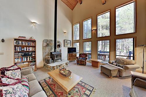 14036 Ski View Loop Home - image 8