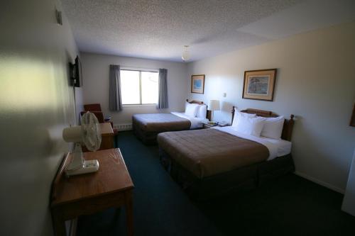 Standard Queen Room with Two Queen Beds