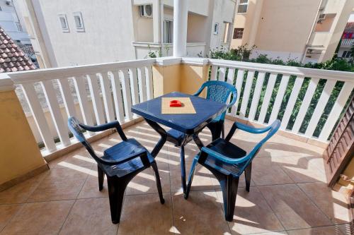 One-Bedroom Apartment (3 Adults) image 8