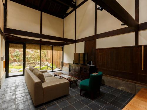 Japanese-Style Townhouse - West