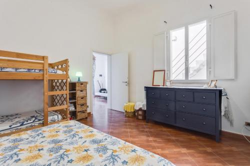 GuestHost - Trapani Seaview Apartment - image 2