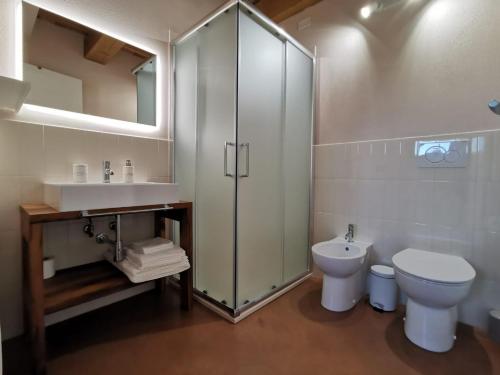 Bathroom, Casale dei Cinque Colli in Ostra