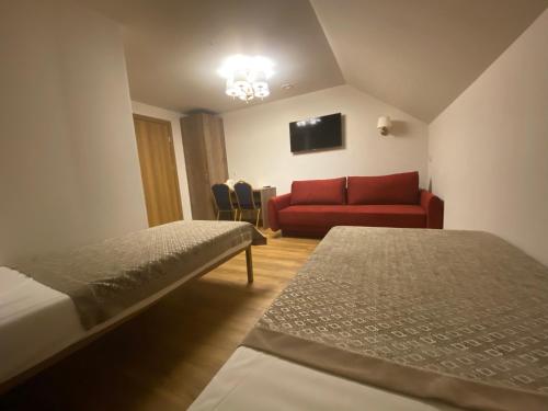Dzūkijos dvaro "Oficina" (Dzukijos dvaro "Oficina") in Alytus