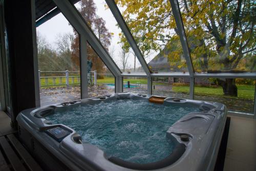 Spa, Log Cabin in Kandava