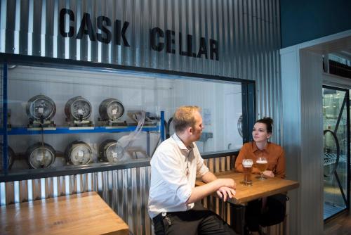 The Ship & Trades - image 3