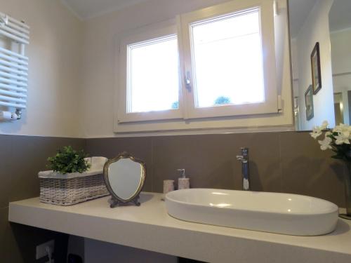 Montegrappa Apartment - image 11