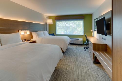 Holiday Inn Express & Suites - Roanoke – Civic Center