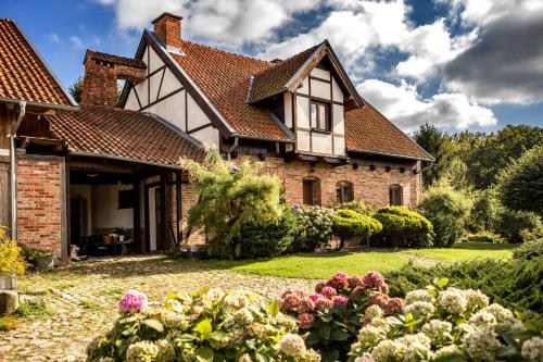 Вхід, Blossom Hill Agroturystyka in Кадини