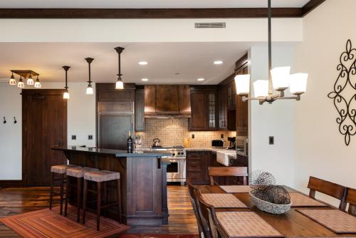 Arrowleaf Lodge - 2 Bed Condo #306 - image 6
