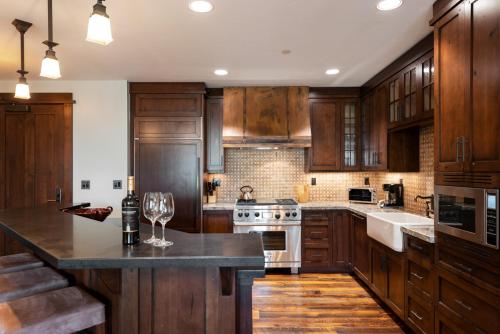 Arrowleaf Lodge - 2 Bed Condo #306 - image 3