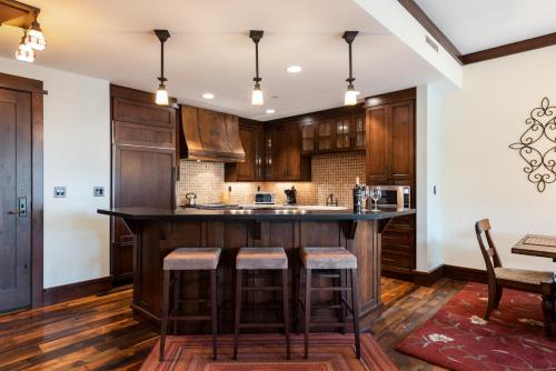 Arrowleaf Lodge - 2 Bed Condo #306 - image 7