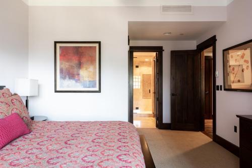 Arrowleaf Lodge - 2 Bed Condo #306 - image 9