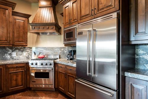 Juniper Landing 103 - 3 Bed - image 8